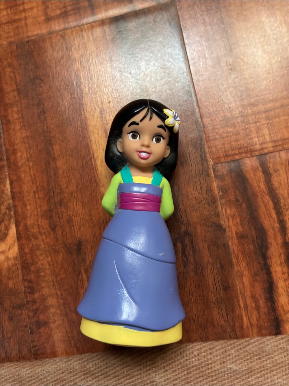Disney Parks Princess Mulan Squeeze Bath Toy Figure